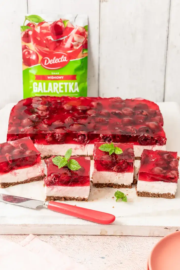 Zdjęcie Przepis na ciasto ze śmietaną 30 - wyjątkowy smak i kremowa konsystencja