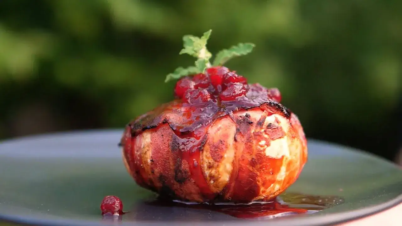 Zdjęcie Jak zrobić camembert na grillu &ndash; prosty przepis na pyszne danie