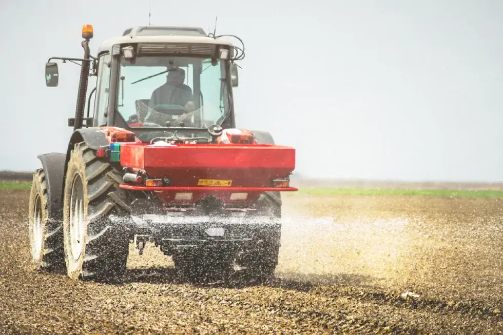 Zdjęcie Co z vatem na nawozy? Jak zerowy VAT wpływa na podatki rolników