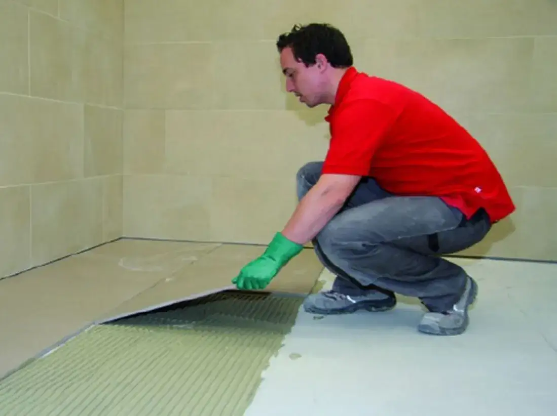 Zdjęcie Jak zrobić zaprawę klejową: łatwe przepisy i kluczowe wskazówki