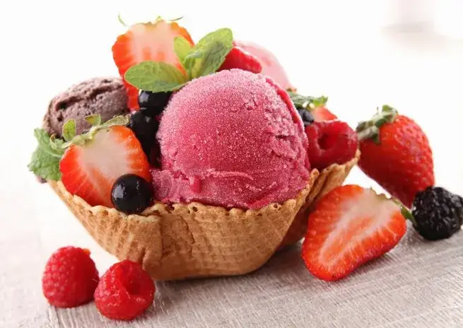 Zdjęcie Czy lody tuczą? Odkryj prawdę o kaloriach i wadze