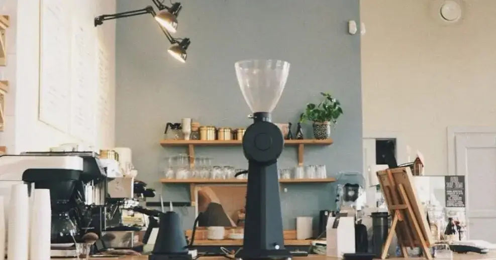 Zdjęcie Gdzie na kawę w Warszawie? Odkryj najlepsze kawiarnie i smaki