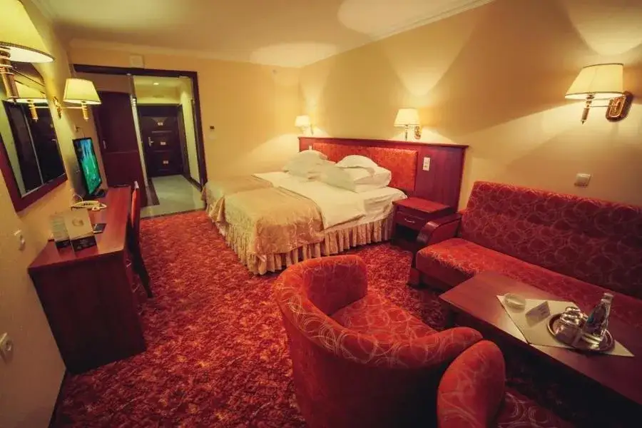 Zdjęcie Ile kosztuje nocleg w hotelu Gołębiewski? Ceny, które zaskakują