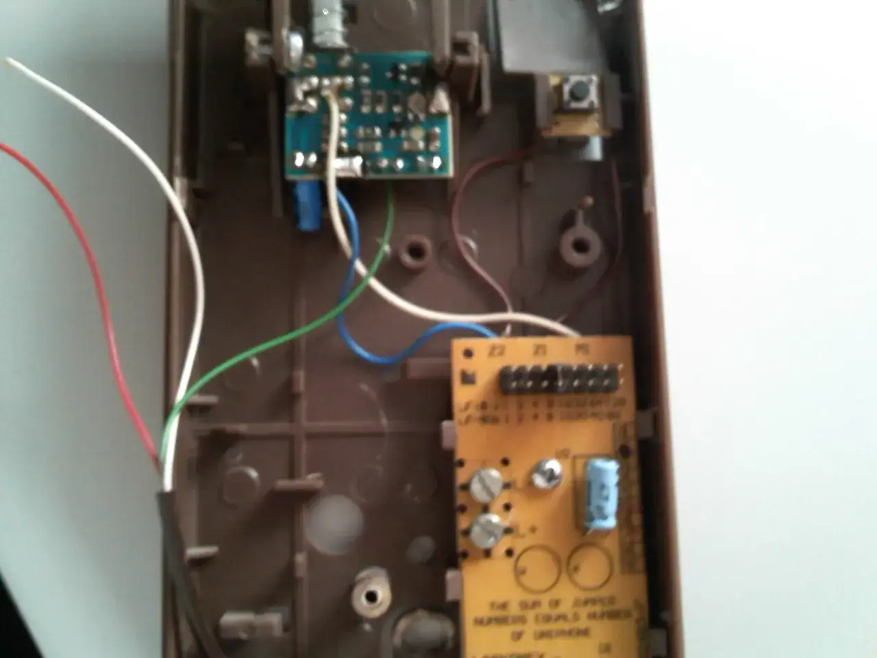 Zdjęcie Jak podłączyć domofon Orno OR-AD-5002: 8 kroków do sukcesu