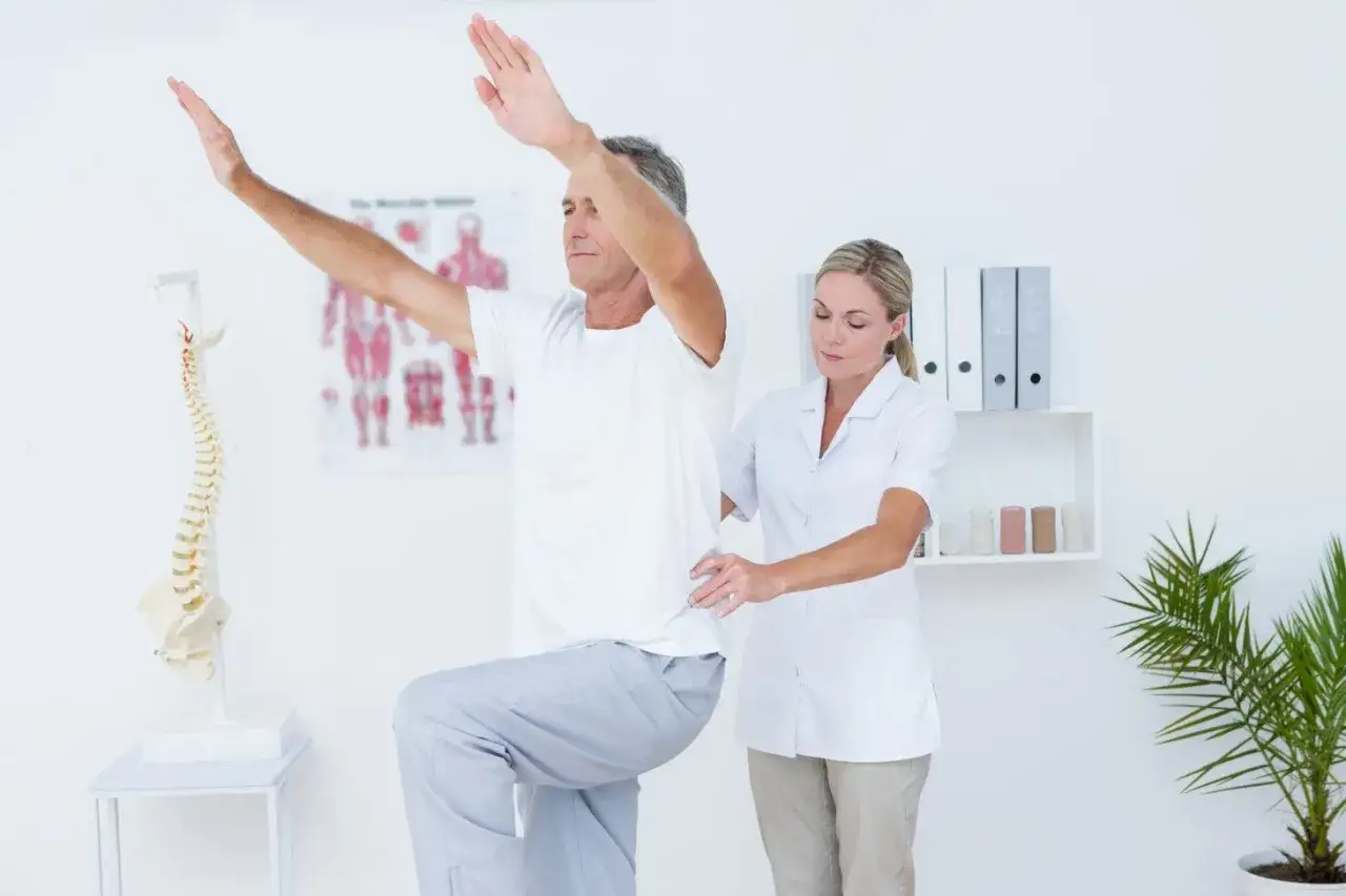 Zdjęcie Skuteczne metody na ból kości ogonowej - jak złagodzić dolegliwości