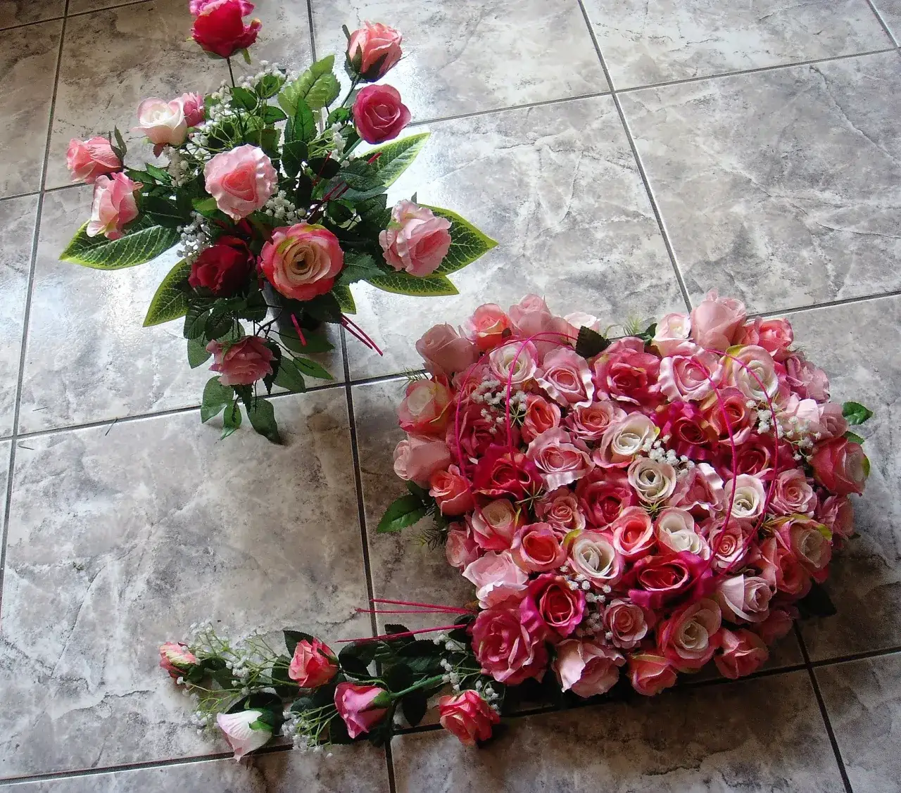 Zdjęcie Jak zrobić serce z kwiatów na cmentarz, aby uczcić pamięć bliskich