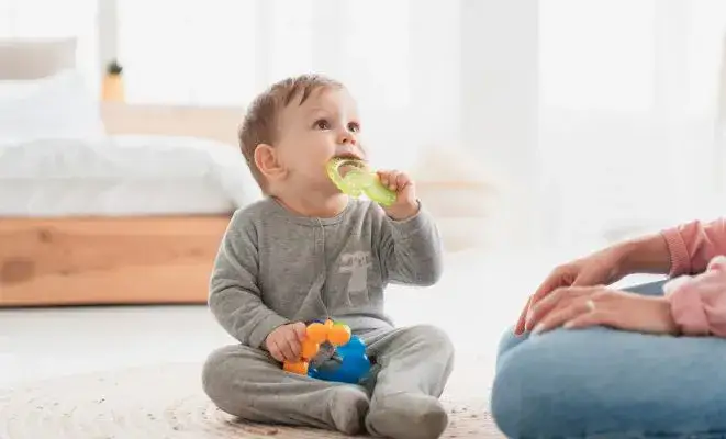 Zdjęcie Jak długo dziecko może nie jeść przy ząbkowaniu? Oto, co musisz wiedzieć