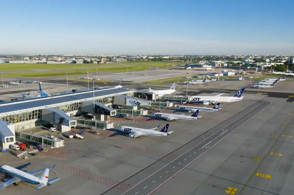 Zdjęcie Co z lotniskiem w Baranowie? Ostatnie informacje i plany budowy