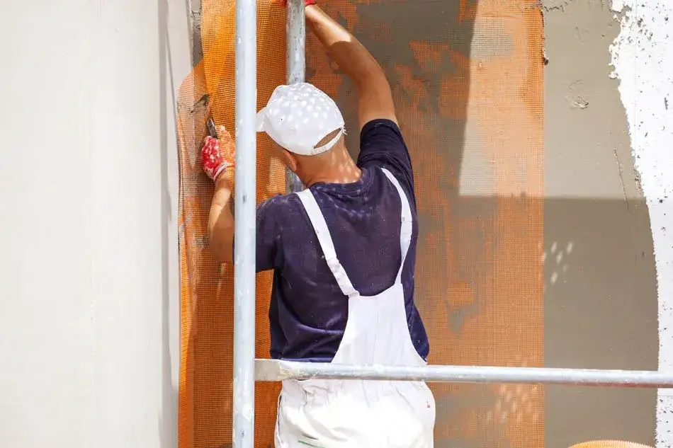 Zdjęcie Dlaczego pęka klej na elewacji? Oto najczęstsze przyczyny i rozwiązania