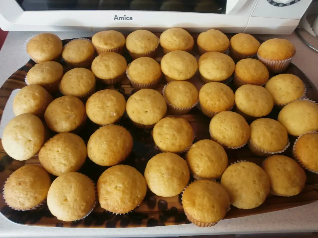 Zdjęcie Ile czasu piec muffinki? Odkryj sekrety idealnego wypieku
