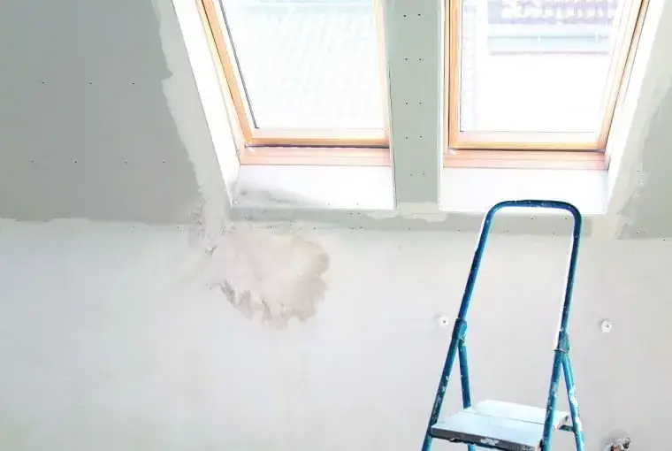 Zdjęcie Jaką płytę GK na poddasze wybrać, aby uniknąć problemów z wilgocią?