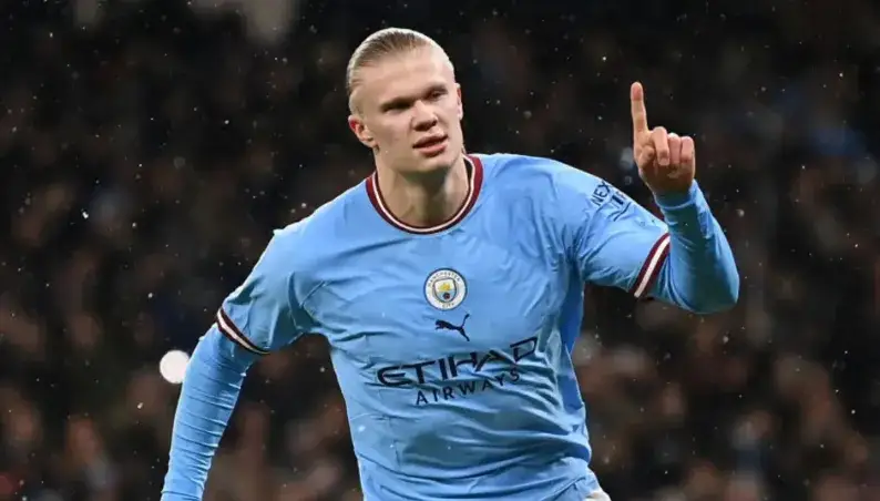 Zdjęcie Ile zarabia Haaland? Zaskakujące fakty o jego wynagrodzeniu w Manchester City