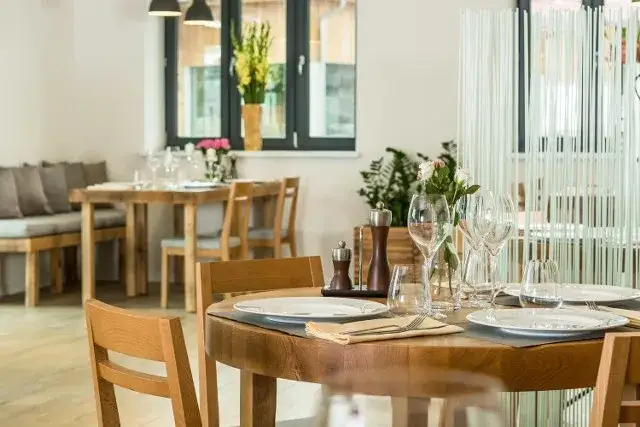 Zdjęcie Gdzie zjeść w Nowej Rudzie? Odkryj najlepsze restauracje i smaki