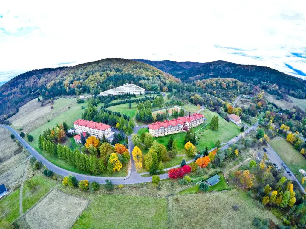 Zdjęcie Wysowa Zdrój sanatorium Beskid - skuteczne leczenie i relaks w uzdrowisku