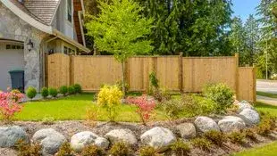 Zdjęcie Czy można sprzedać działkę od razu? Sprawdź, jakie są zasady i ograniczenia