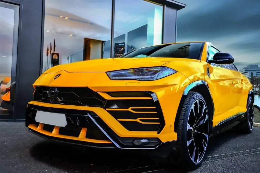 Zdjęcie Ile lamborghini kosztuje? Ceny nowych i używanych modeli w Polsce