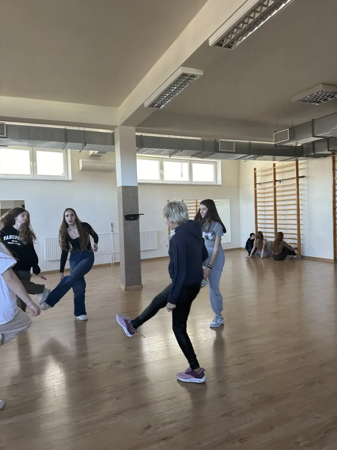 Zdjęcie Tańce integracyjne: 10 najlepszych przykładów na każdą okazję