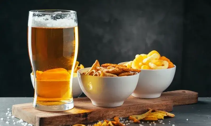 Zdjęcie Ile kalorii ma 500 ml piwa? Zaskakujące różnice w kaloryczności