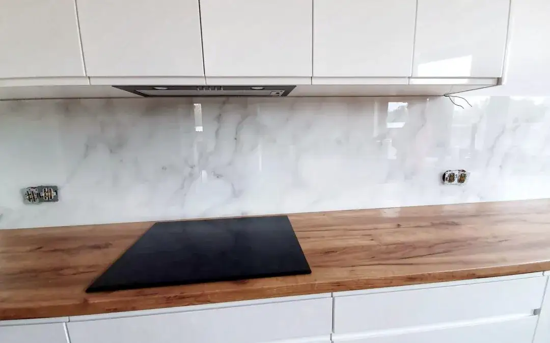 Zdjęcie Panele jak marmur – elegancki wybór do Twojego wnętrza bez kosztów.