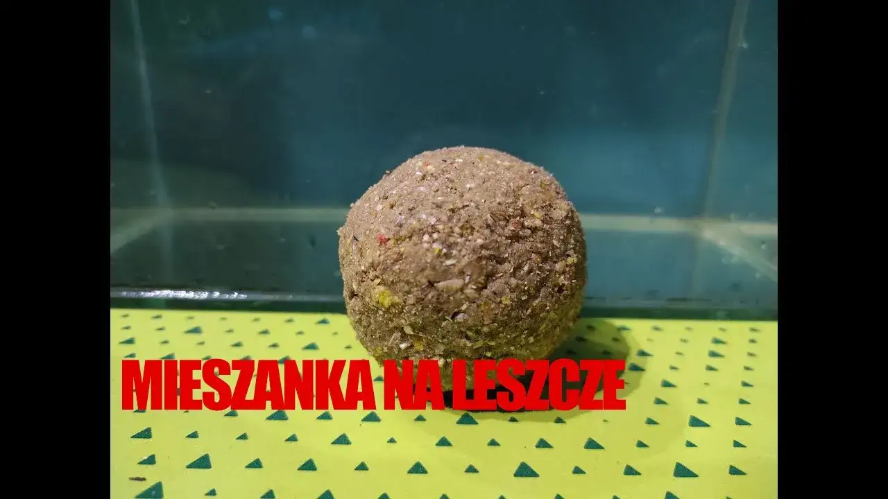 Zdjęcie Skuteczne przepisy na zanęty na leszcza, które przyciągną ryby