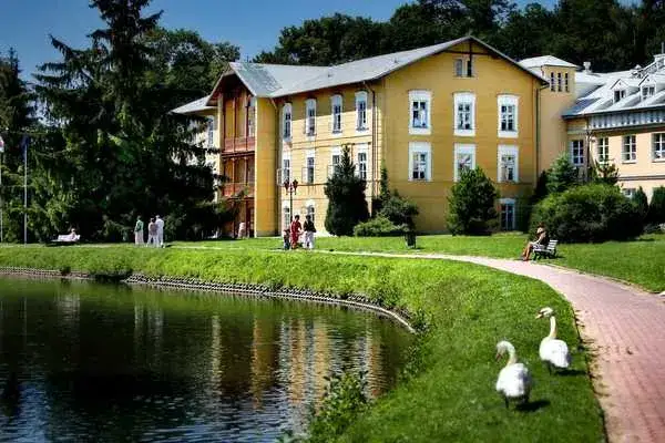 Zdjęcie Kto jedzie do sanatorium w Nałęczowie? Sprawdź wymagania i dokumenty