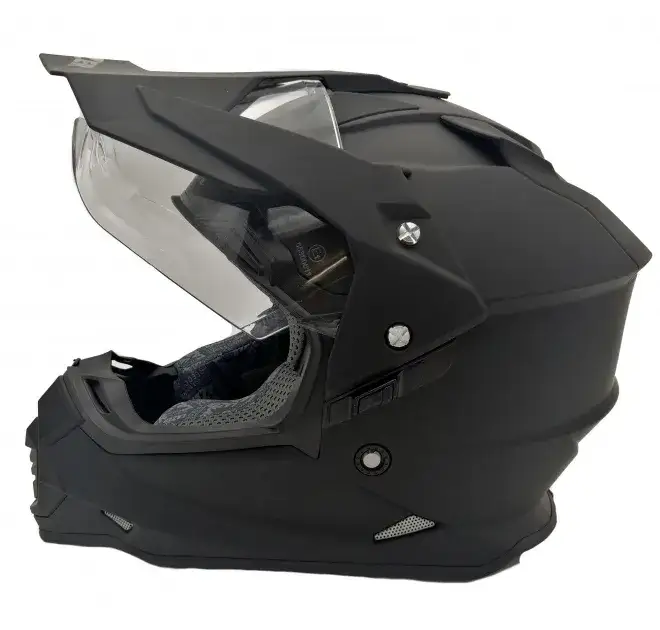 Zdjęcie Kask enduro z szybą czy bez – co wybrać dla lepszej ochrony?