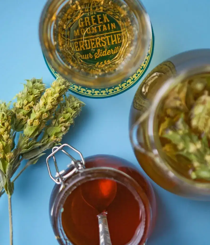 Zdjęcie Jak zrobić grecką herbatę górską - prosta receptura na zdrowy napar