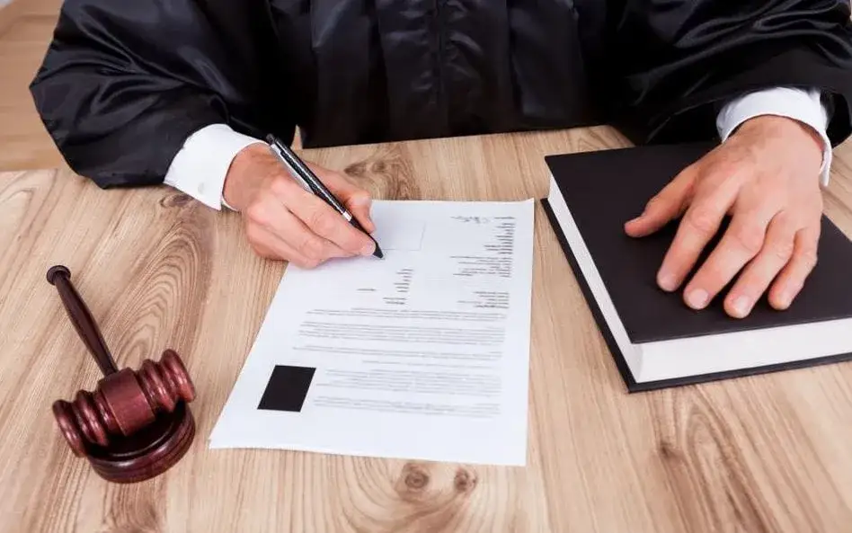 Zdjęcie Ile odpis&oacute;w potrzebnych do odpowiedzi na skargę kasacyjną? Sprawdź!