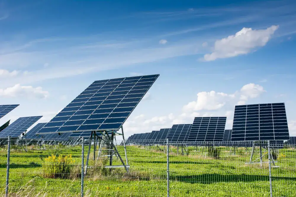 Zdjęcie Panele fotowoltaiczne 10kW - jak zaoszczędzić na energii?