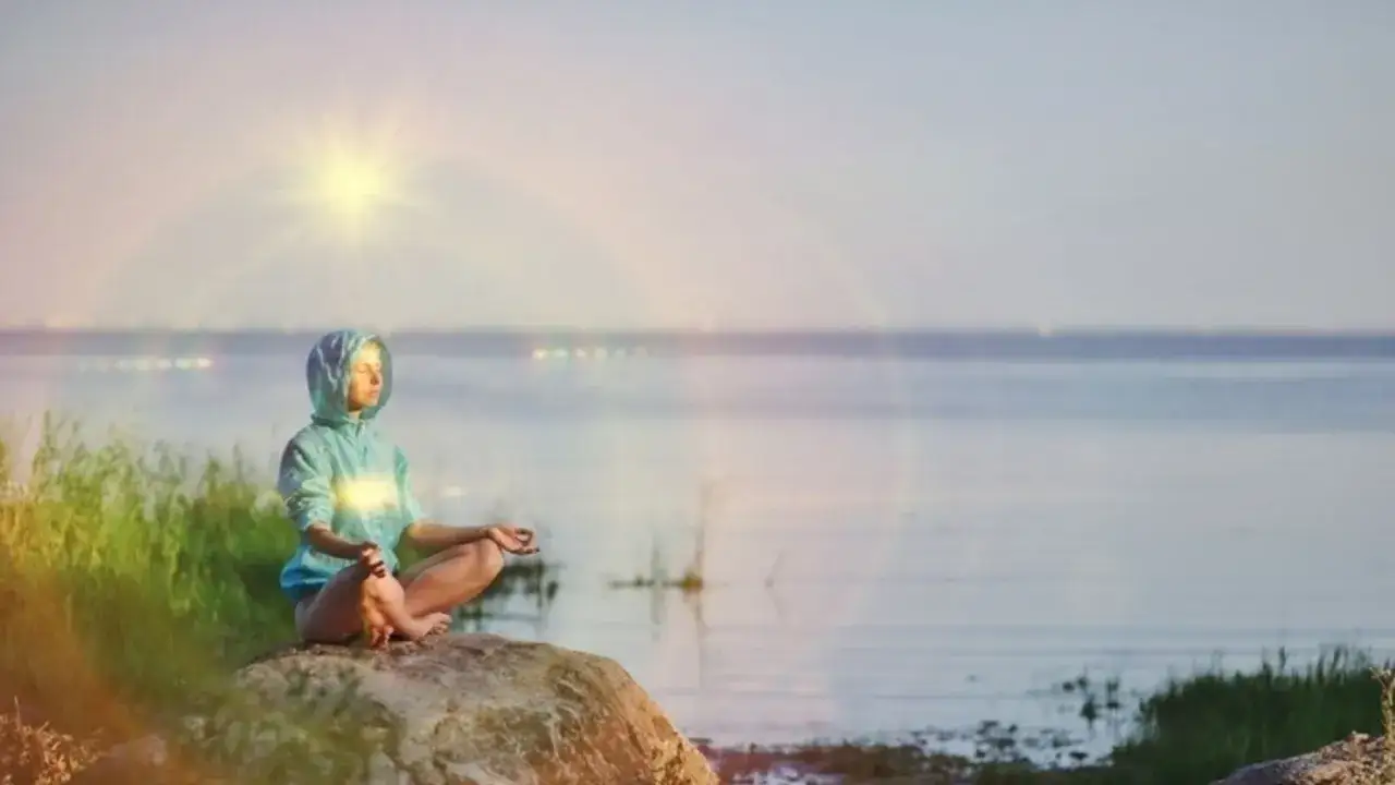 Zdjęcie Jak wygląda aura? Odkryj jej tajemnice i znaczenie kolorów