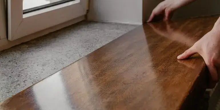 Zdjęcie Jak zamontować nakładki na parapety: 7 kroków do sukcesu