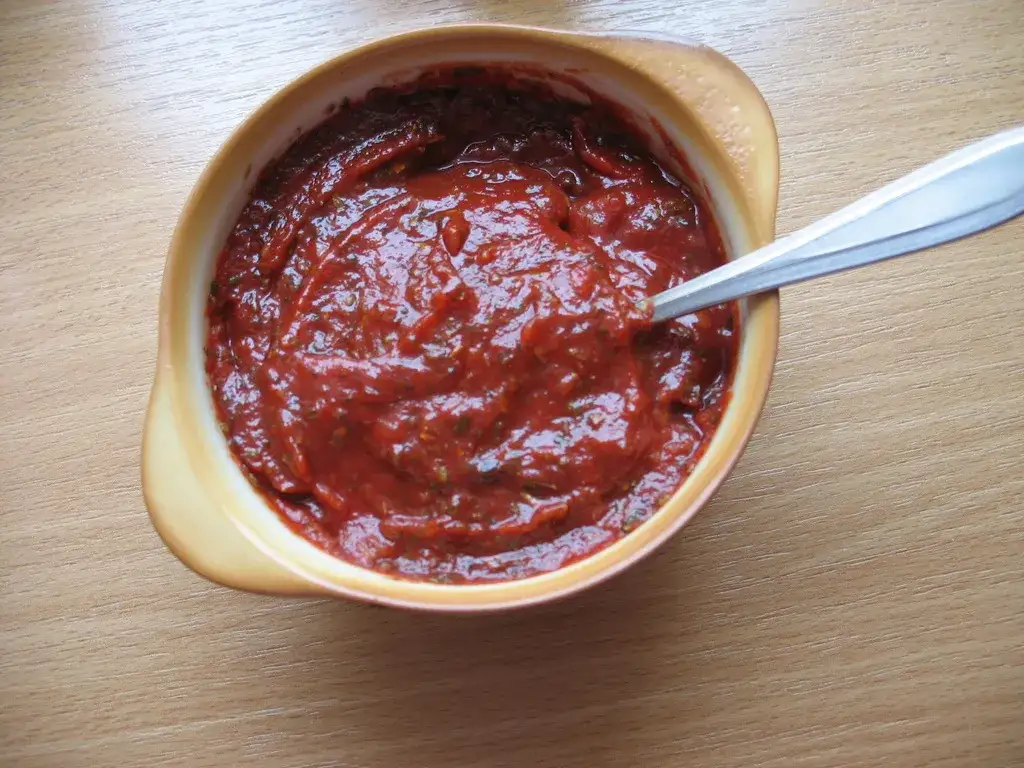 Zdjęcie Jak zrobić sos pomidorowy do pizzy, który zachwyci każdego smakosza