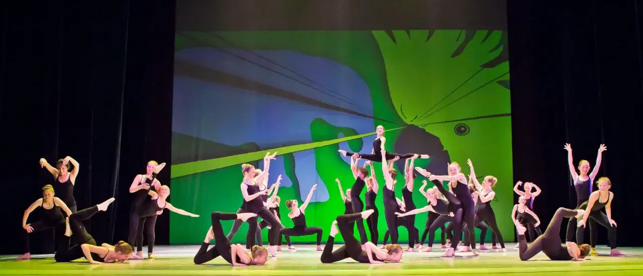 Zdjęcie Zajęcia z akrobatyki w Poznaniu - rozwijaj umiejętności i pasję