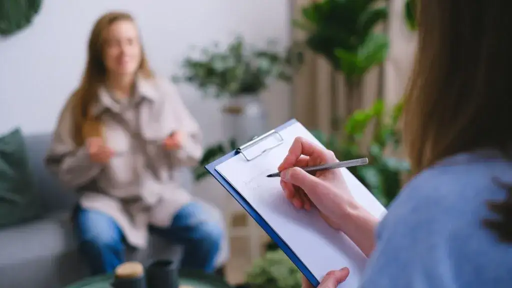 Zdjęcie Czy seksuolog to lekarz? Poznaj różnice i ważne informacje