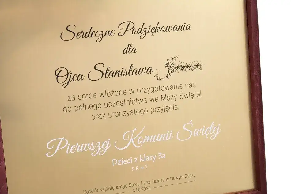 Zdjęcie Jak podziękować księdzu za modlitwę w sposób, który go poruszy