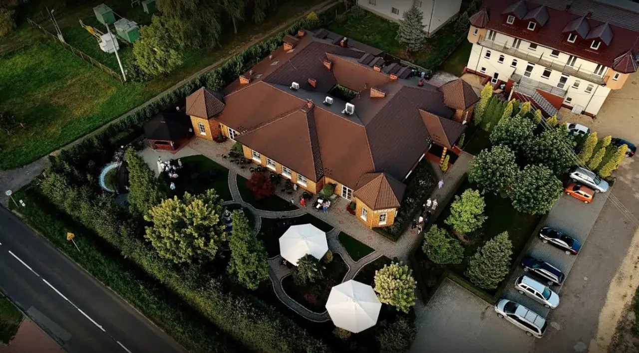 Zdjęcie Restauracja Dworek Wyry - idealne miejsce na niezapomniane wydarzenia