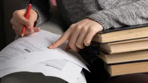 Zdjęcie Jak uzyskać odpis świadectwa maturalnego - gdzie zrobić to łatwo?