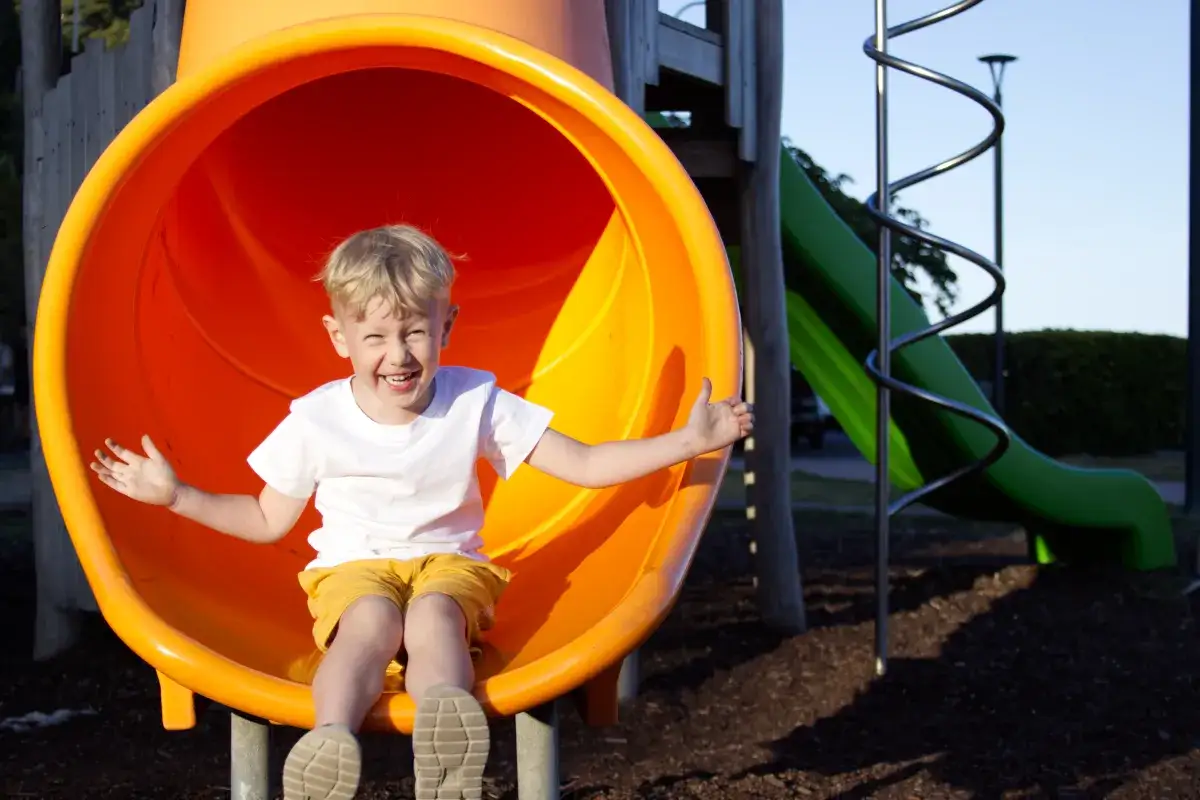 Zdjęcie Czy można wchodzić na plac zabaw? Zasady i ograniczenia, które musisz znać