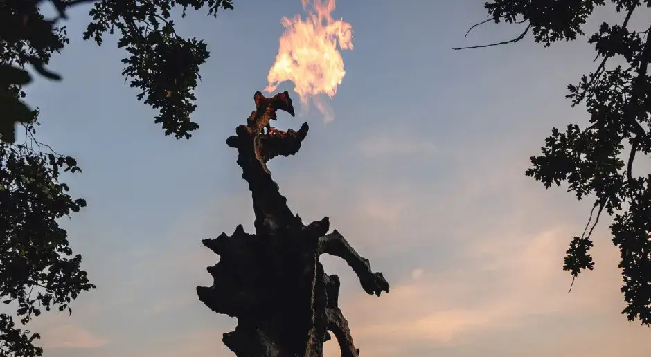 Zdjęcie Smok Wawelski rzeźba: historia, tajemnice i aktualny stan działania