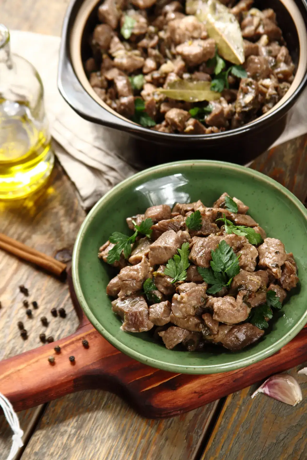 Zdjęcie Z czym podawać jagnięcinę? Odkryj najlepsze dodatki i smaki