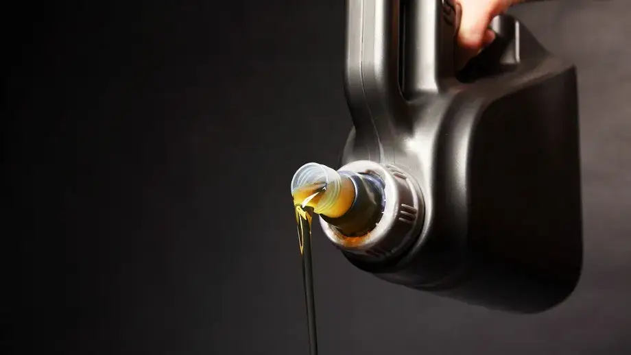 Zdjęcie Jaki olej do forda fusion 1.4 benzyna - uniknij kosztownych błędów