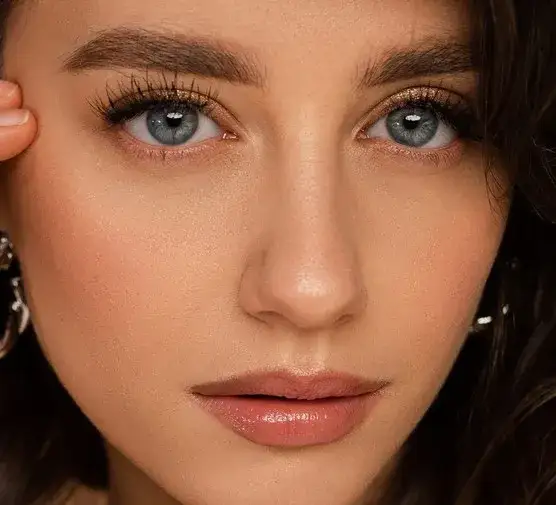 Zdjęcie Rzęsy skręt C czy D – jaki wybór sprawi, że twoje oczy zyskają blask?