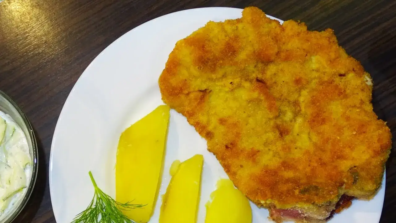 Zdjęcie Jak przygotować schab z kością, aby był soczysty i aromatyczny