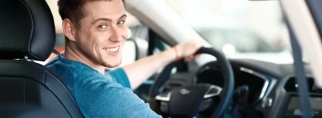 Zdjęcie Czy można odstąpić od umowy OC? Poznaj swoje prawa i warunki