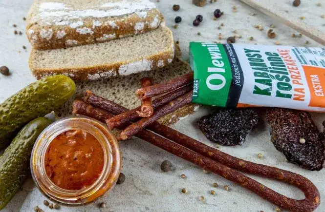 Zdjęcie Czy kabanosy roślinne są zdrowe? Odkryj ich ukryte wady i zalety