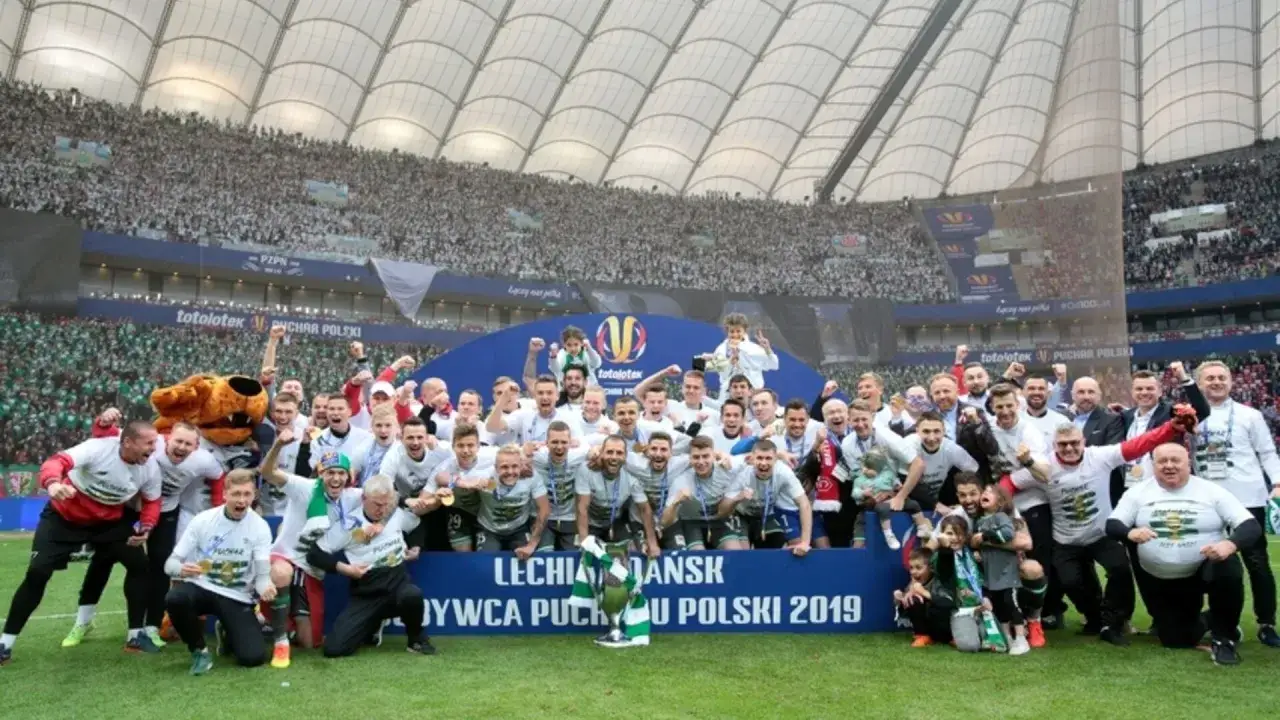 Zdjęcie Kiedy półfinały Pucharu Polski? Nie przegap emocjonujących meczów!