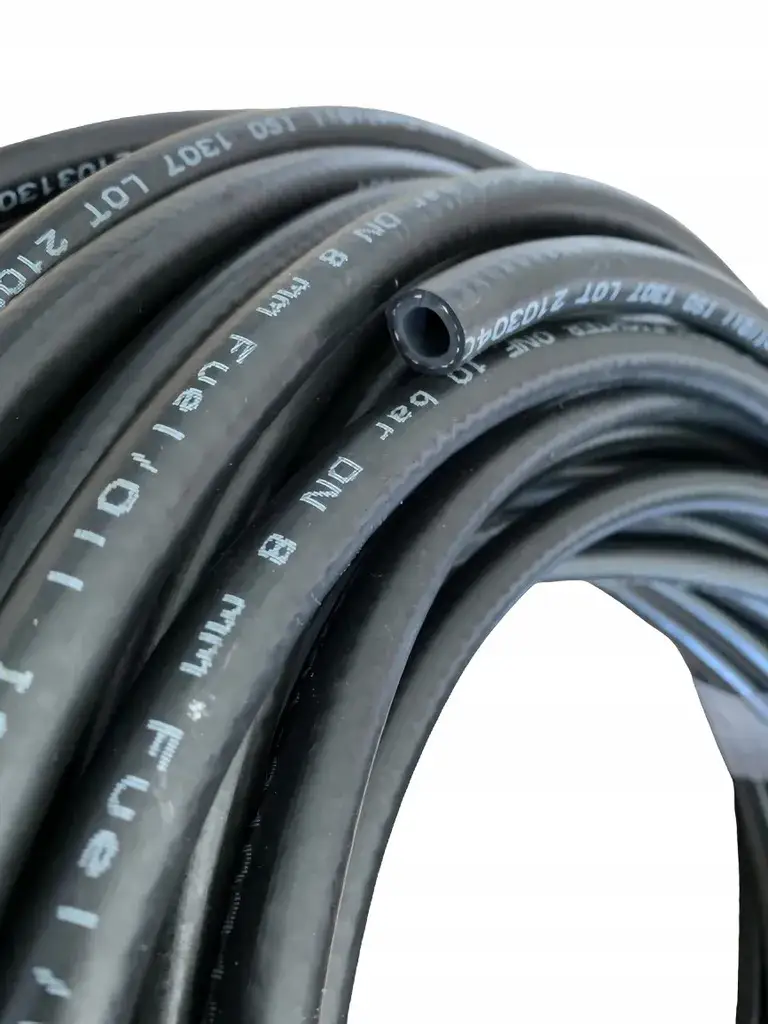 Zdjęcie Przewód paliwowy zbrojony 8mm – wybierz najlepszy wąż do paliwa