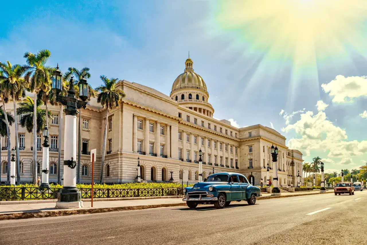 Zdjęcie Kuba czy jest bezpiecznie? Odkryj zagrożenia i jak się chronić