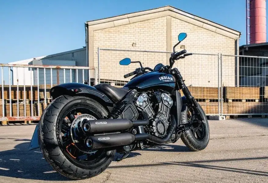 Zdjęcie Die besten Auspuffanlagen für Indian Scout Bobber: Leistung steigern