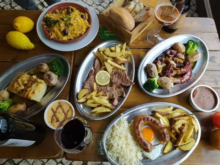 Zdjęcie Co zjeść w Portugalii? Odkryj najlepsze tradycyjne potrawy